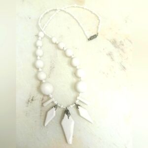 Vintage White Ceramic Bead Necklace 20"